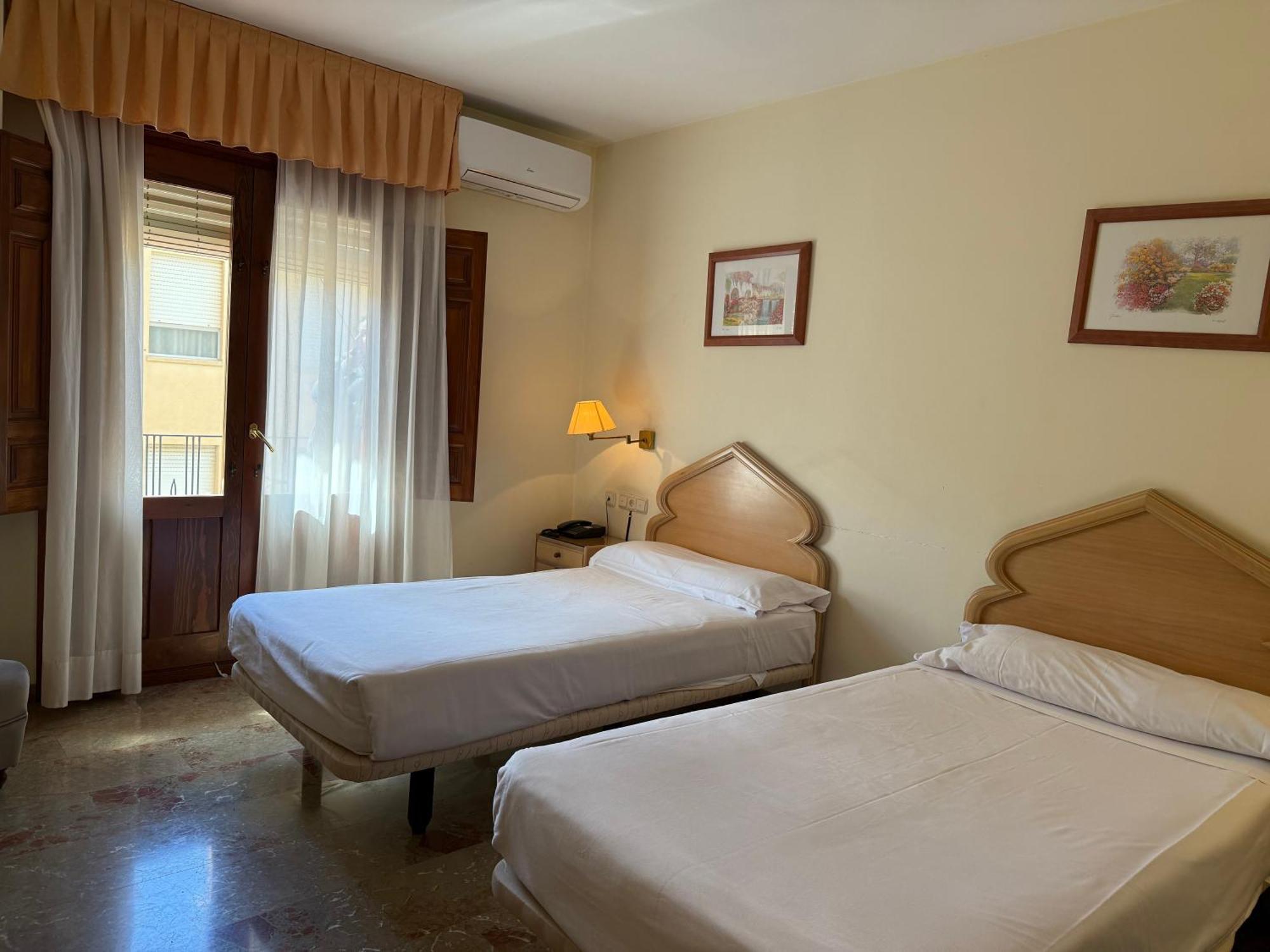 Hotel El Sol Lanjaron Exterior photo